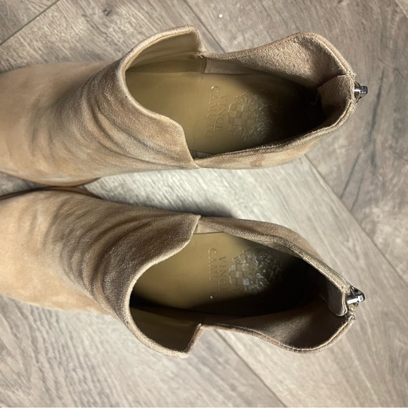 Vince camuto gigietta tan suede ankle booties cut out 7.5 - Picture 9 of 9